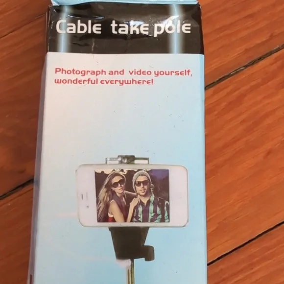 CABLE takes Pole for videos and pictures. - Picture 5 of 8